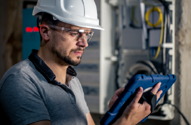 Banner de Estudiantes técnicos en electricidad
